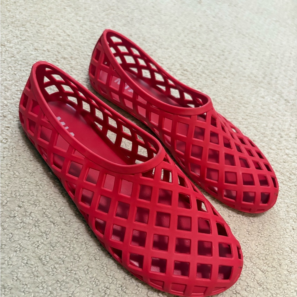 MIA Women's Red Cutout Flats